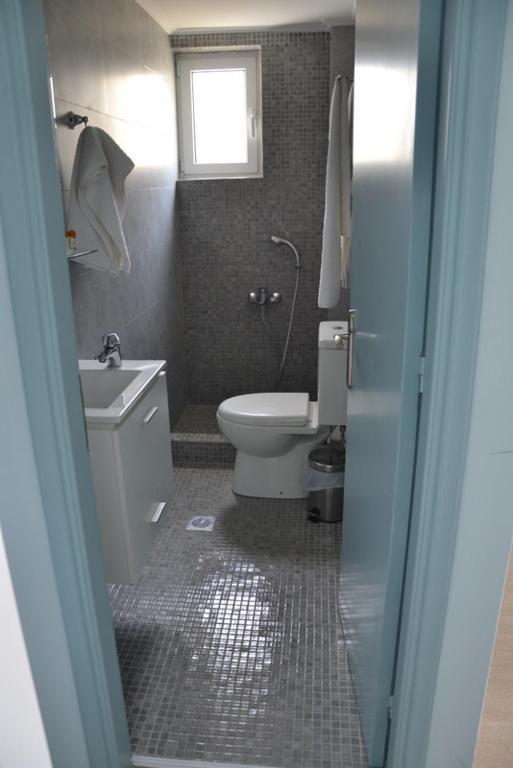 Valente Perlia Rooms Poros Town Bagian luar foto