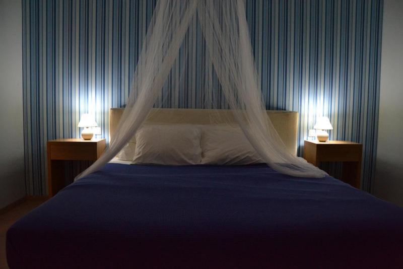 Valente Perlia Rooms Poros Town Bagian luar foto